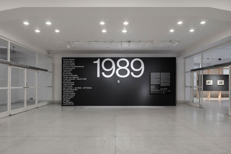1989 National Gallery in Prague Exhibition Catalog exhibition